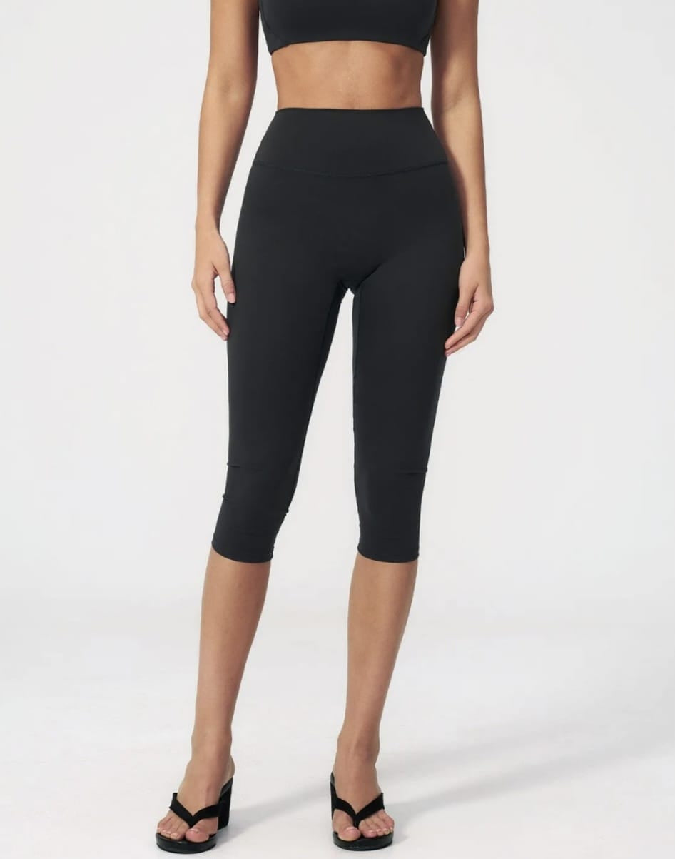 The Riviera Fitted Tee Capri Set